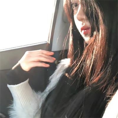 攀岩女孩儿封面