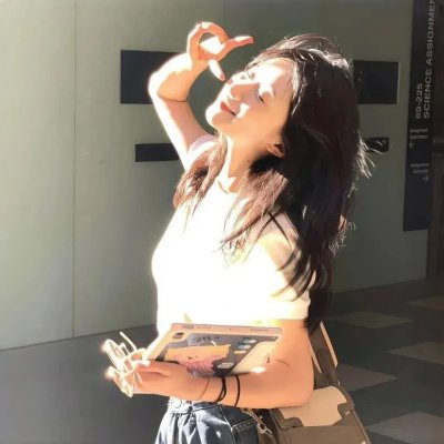 机器情人之野蛮女管家封面